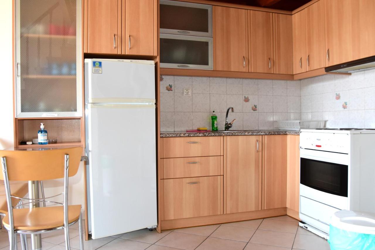Irides Apartments Megalochori  ภายนอก รูปภาพ