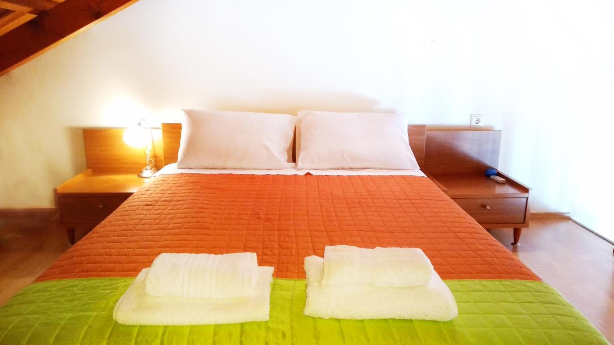 Irides Apartments Megalochori  ภายนอก รูปภาพ